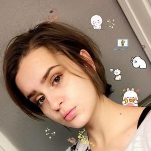 Meet your Posher, Katelyn